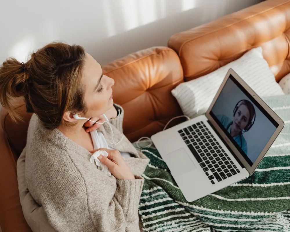 Videollamada de terapia online en espa&ntilde;ol desde el extranjero